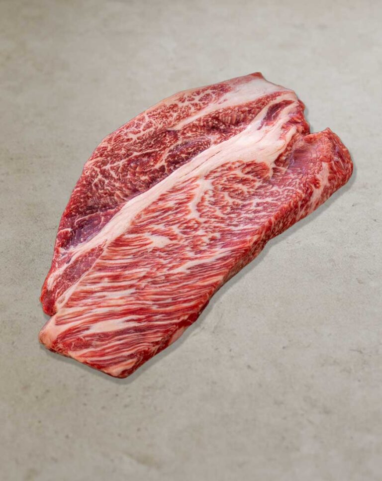 Wagyu Prime Rib aus Deutschland mit feiner Marmorierung und saftiger Fleischstruktur